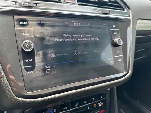 Certified 2023 Volkswagen Tiguan SEL R-Line AWD/4WD image 25