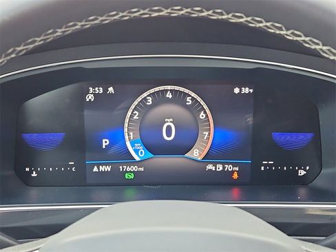 Used 2024 Volkswagen Tiguan Wolfsburg Edition image 29