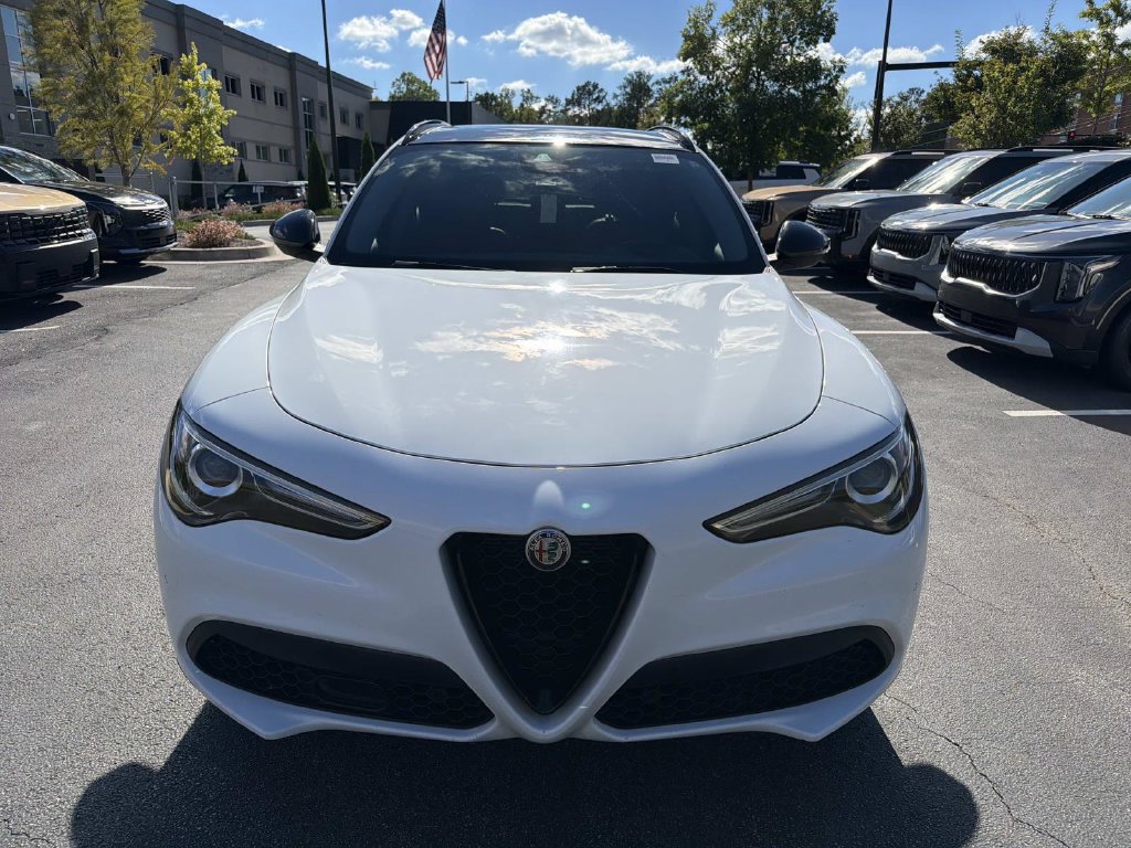 Used 2021 Alfa Romeo Stelvio Sprint w/ Nero Edizione RWD image 8