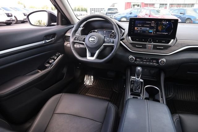 Certified 2025 Nissan Altima 2.5 SL FWD image 24