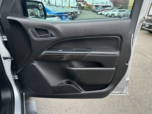 Used 2016 GMC Canyon SLT image 24