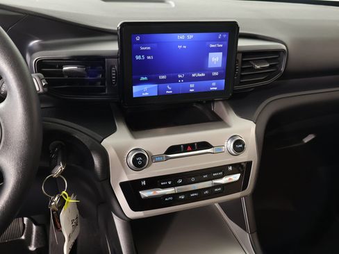 Used 2021 Ford Explorer 2WD image 5