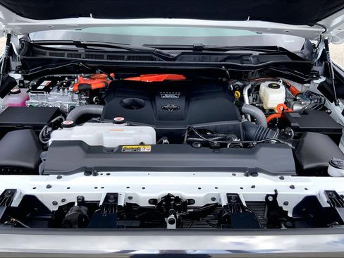 Certified 2025 Toyota Tundra Platinum AWD/4WD image 31