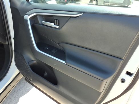 Used 2024 Toyota RAV4 XLE FWD image 8