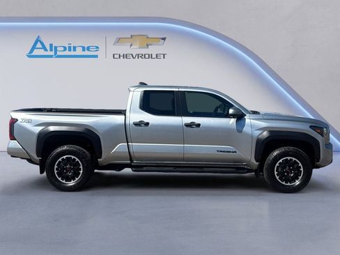Used 2024 Toyota Tacoma TRD Off-Road w/ TRD Off Road Premium Package AWD/4WD image 6