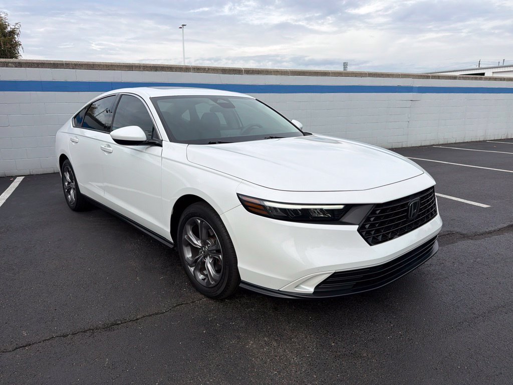 Used 2023 Honda Accord EX image 7