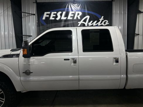 Used 2015 Ford F250 Platinum w/ FX4 Off-Road Package image 38