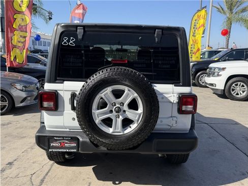 Used 2020 Jeep Wrangler Sport AWD/4WD image 5