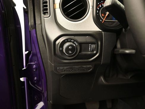 New 2026 Jeep Gladiator Sport AWD/4WD image 12