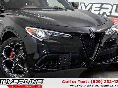 Used 2023 Alfa Romeo Stelvio Veloce AWD/4WD image 7