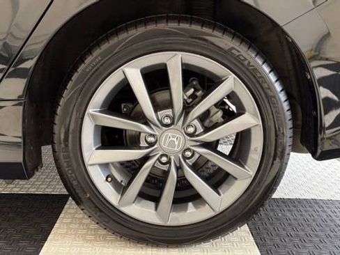 Used 2019 Honda Civic EX image 10