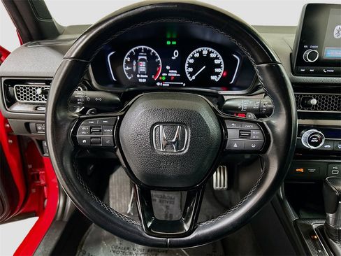 Used 2023 Honda Civic Sport image 9
