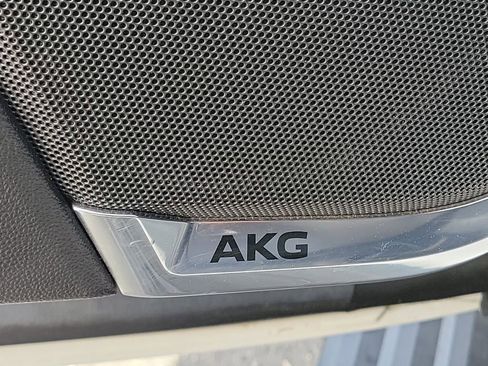 Certified 2023 Cadillac Escalade Sport Platinum w/ LPO, ONYX Package image 24