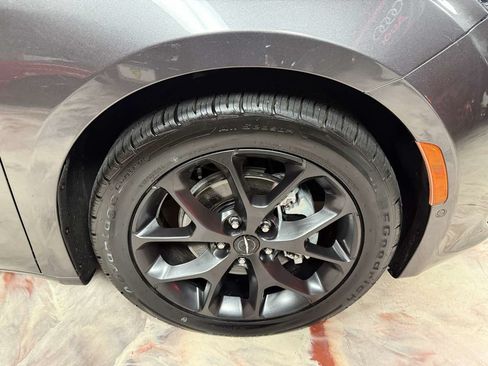 Used 2019 Chrysler Pacifica Touring-L Plus w/ Advanced Safetytec Group FWD image 44
