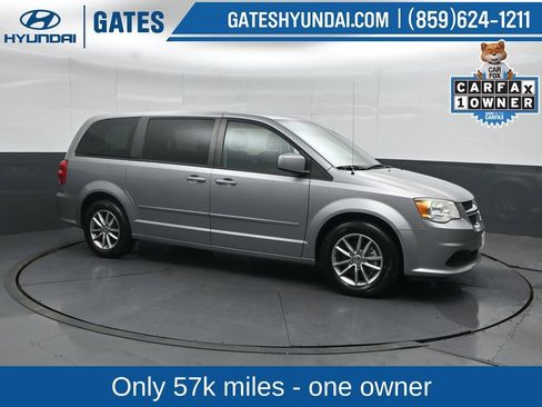 Used 2016 Dodge Grand Caravan SE FWD image 1