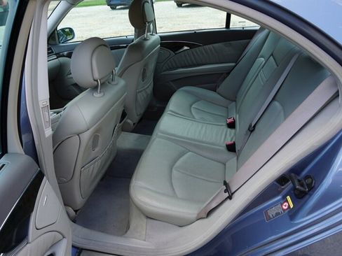 Used 2004 Mercedes-Benz E 500 4MATIC Sedan image 22