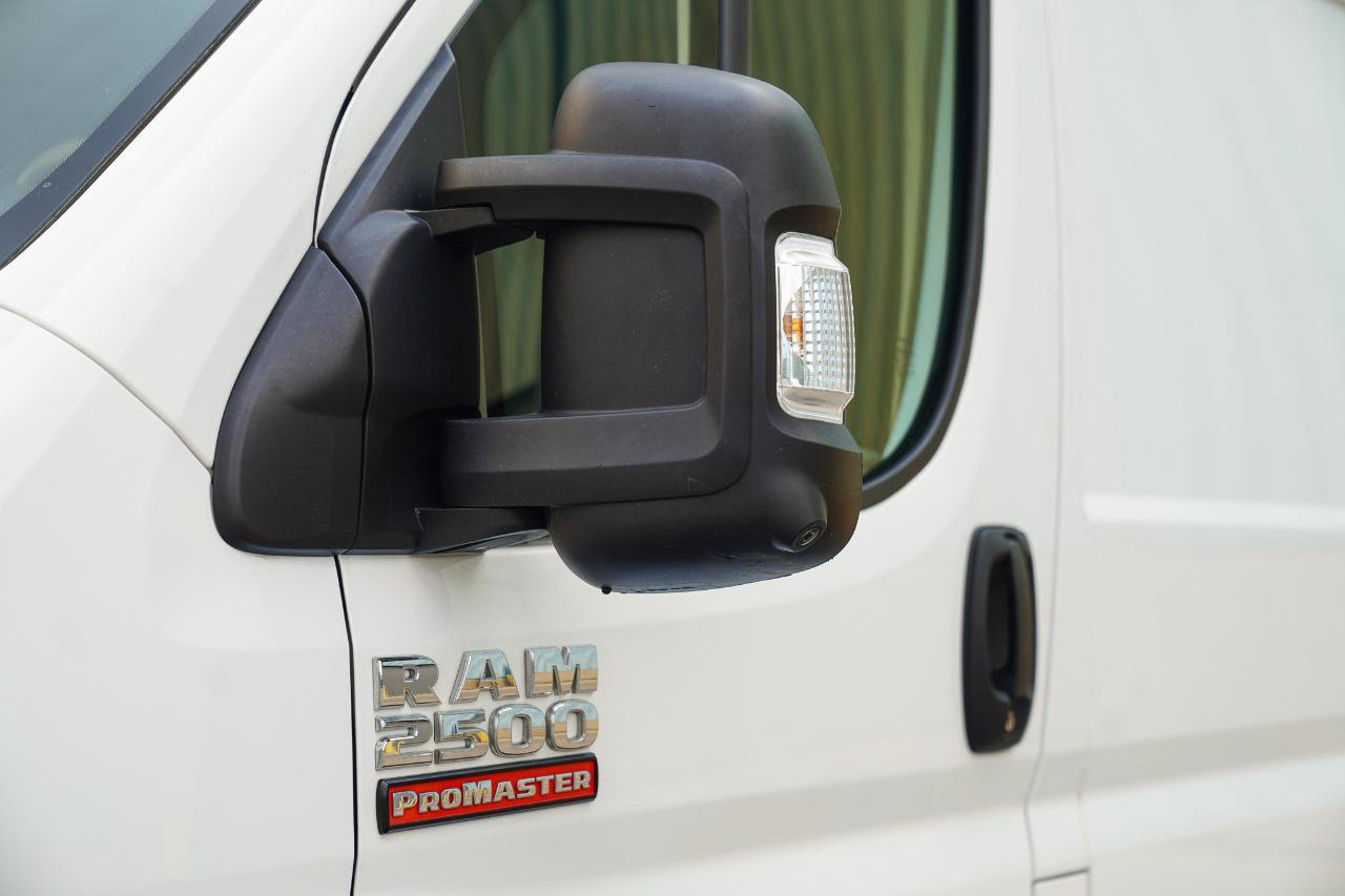 Used 2022 RAM ProMaster 2500 w/ Driver Convenience Group FWD image 3