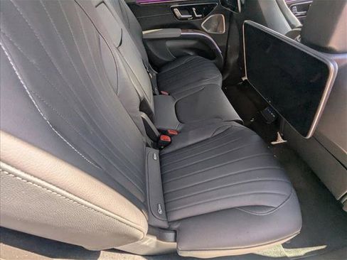 Used 2023 Mercedes-Benz EQS 580 4MATIC SUV image 19