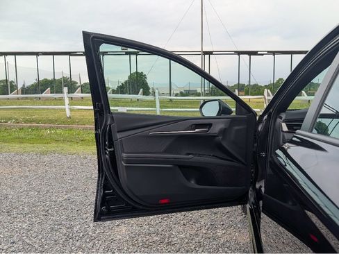 Used 2026 Toyota Camry SE FWD image 10