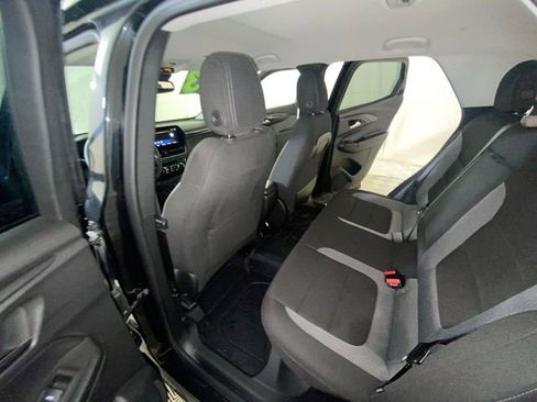 Used 2025 Chevrolet TrailBlazer LT w/ Convenience Package AWD/4WD image 29