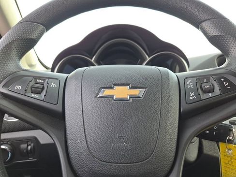 Used 2016 Chevrolet Cruze LT FWD image 30