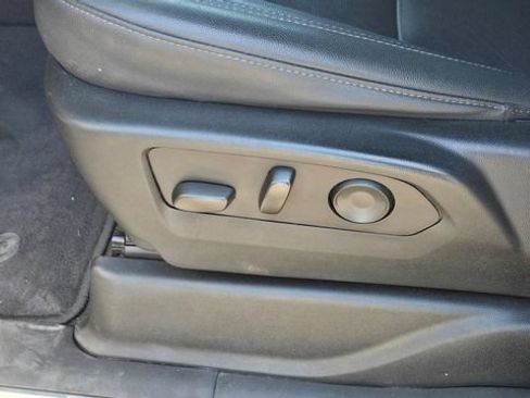 Used 2023 Chevrolet Tahoe LT RWD image 14