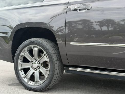 Used 2015 GMC Yukon XL Denali w/ Premium Package RWD image 12