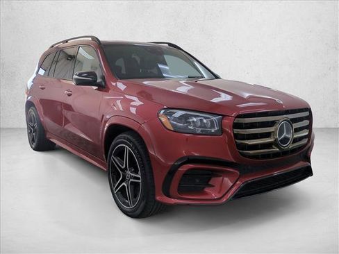 Used 2024 Mercedes-Benz GLS 450 4MATIC image 3