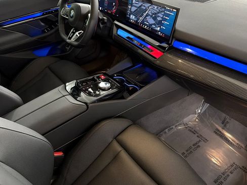 New 2026 BMW M5 w/ Executive Package image 15