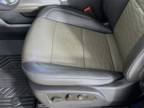 Used 2023 Chevrolet Silverado 1500 ZR2 image 20