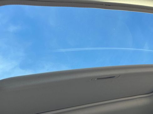 Used 2016 Subaru Outback 2.5i Limited image 16