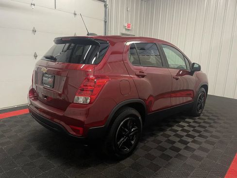 Used 2021 Chevrolet Trax LS w/ Tint and Cruise Package FWD image 4