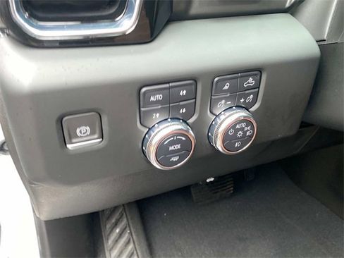Used 2023 GMC Sierra 1500 Denali Ultimate image 16