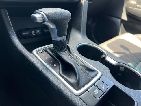 Used 2019 Kia Sportage LX image 15