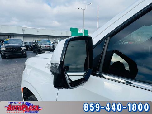 Used 2023 Chevrolet Tahoe High Country image 14