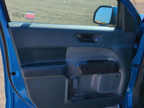 Used 2025 Ford Maverick Lobo AWD/4WD image 12