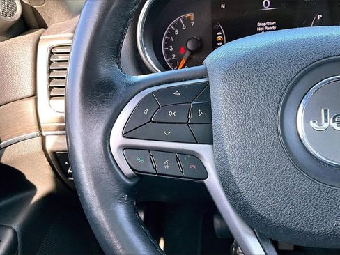 Certified 2018 Jeep Grand Cherokee Limited image 27