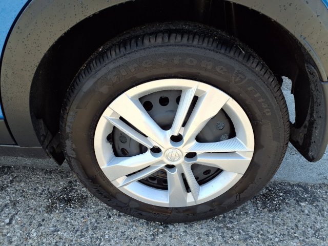 Certified 2025 Nissan Kicks Play S FWD image 23
