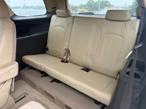 Used 2011 GMC Acadia Denali FWD image 15