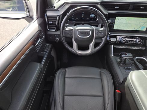 Used 2024 GMC Sierra 1500 Denali AWD/4WD image 31
