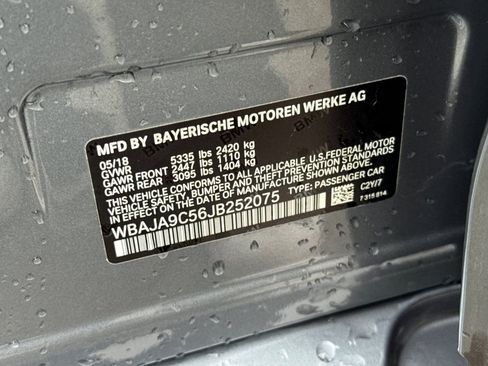 Used 2018 BMW 530e w/ Premium Package 2 image 29