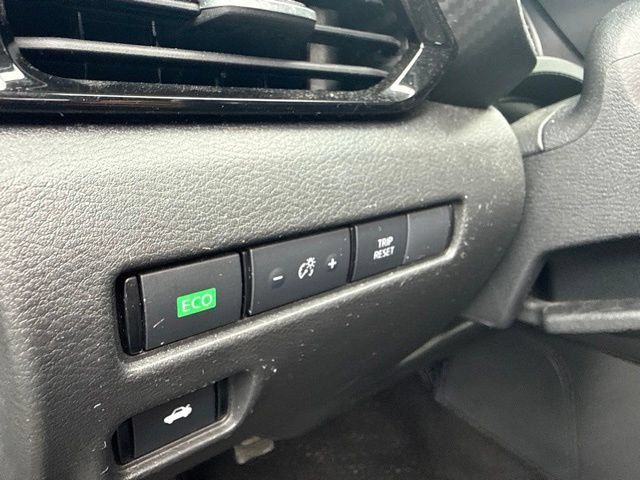 Used 2024 Nissan Sentra SV FWD image 10