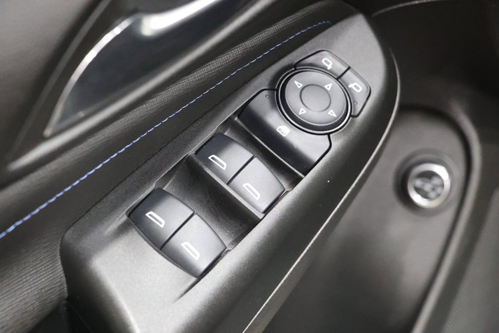 Used 2025 Buick Envista Sport Touring w/ Experience Buick Package FWD image 18