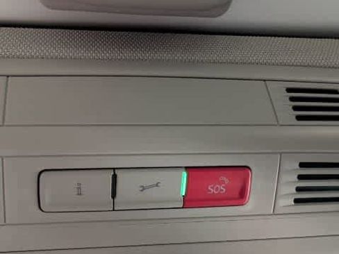 Used 2022 Volkswagen Jetta SEL FWD image 21