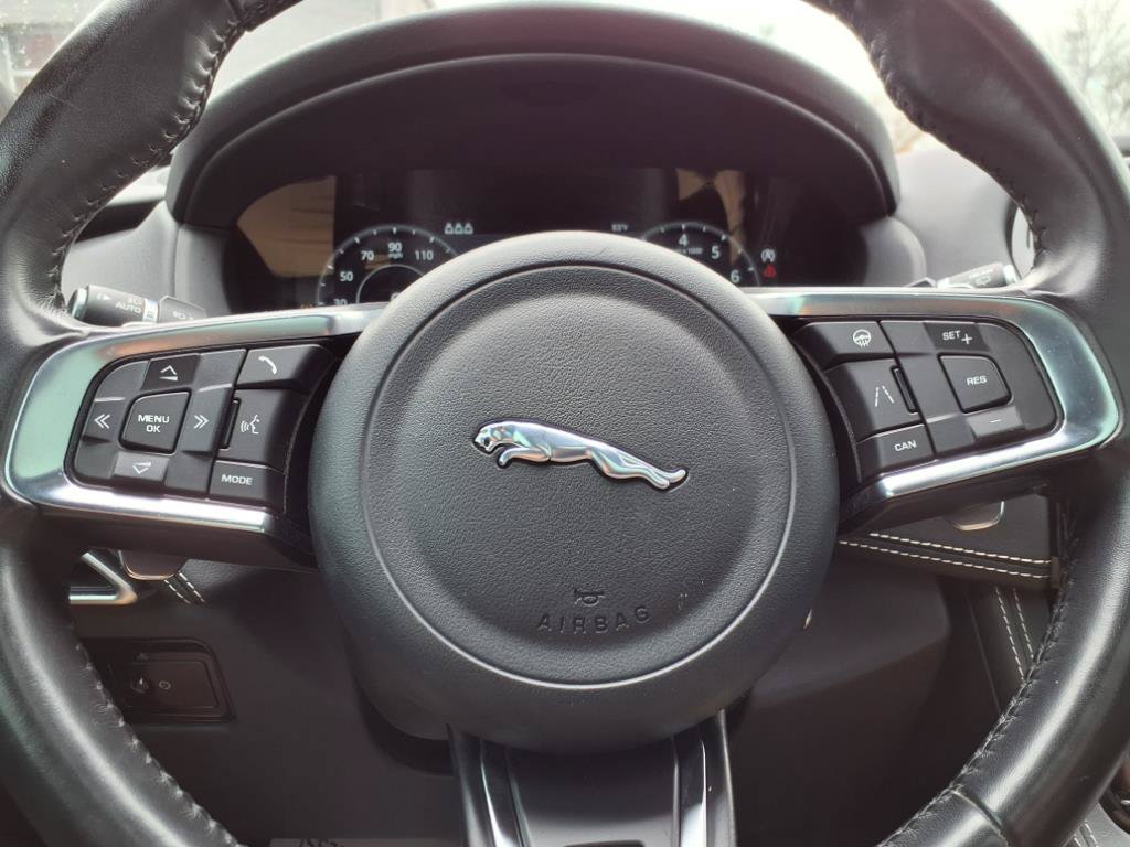 Used 2019 Jaguar F-PACE R-Sport AWD/4WD image 24