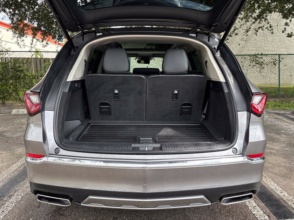 Used 2025 Acura MDX FWD image 28