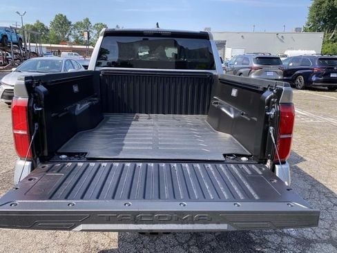 New 2026 Toyota Tacoma SR5 AWD/4WD image 5
