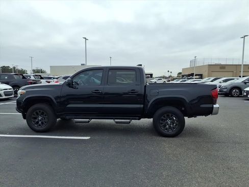 Used 2021 Toyota Tacoma SR5 image 2