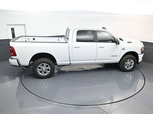 Used 2024 RAM 2500 Laramie AWD/4WD image 14