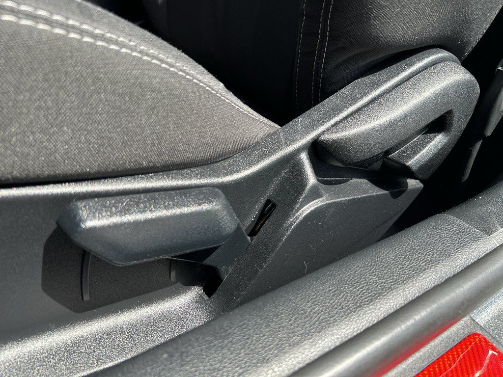 Used 2019 Ford Mustang Coupe RWD image 14